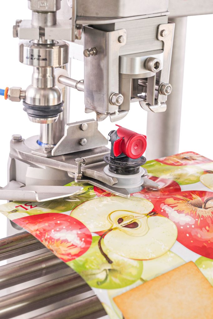 Halbautomatischer Bag-in-Box- und Stand up Pouch-Abfüller SEMIFLOW